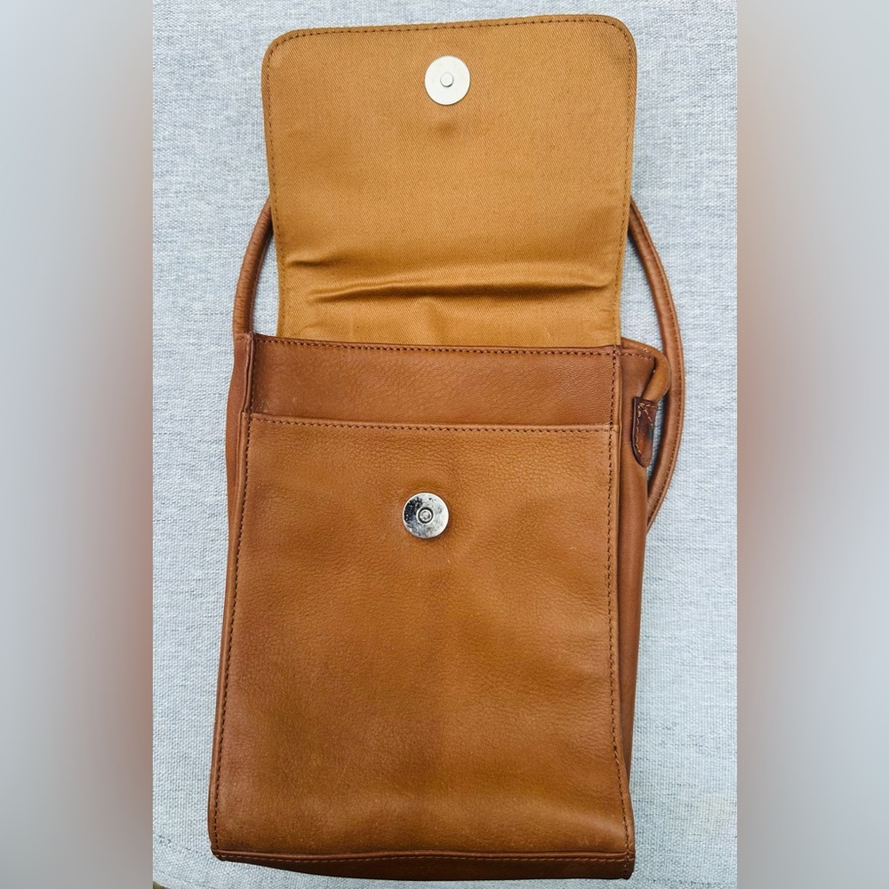 Fossil Crossbody - Picture 5 of 5